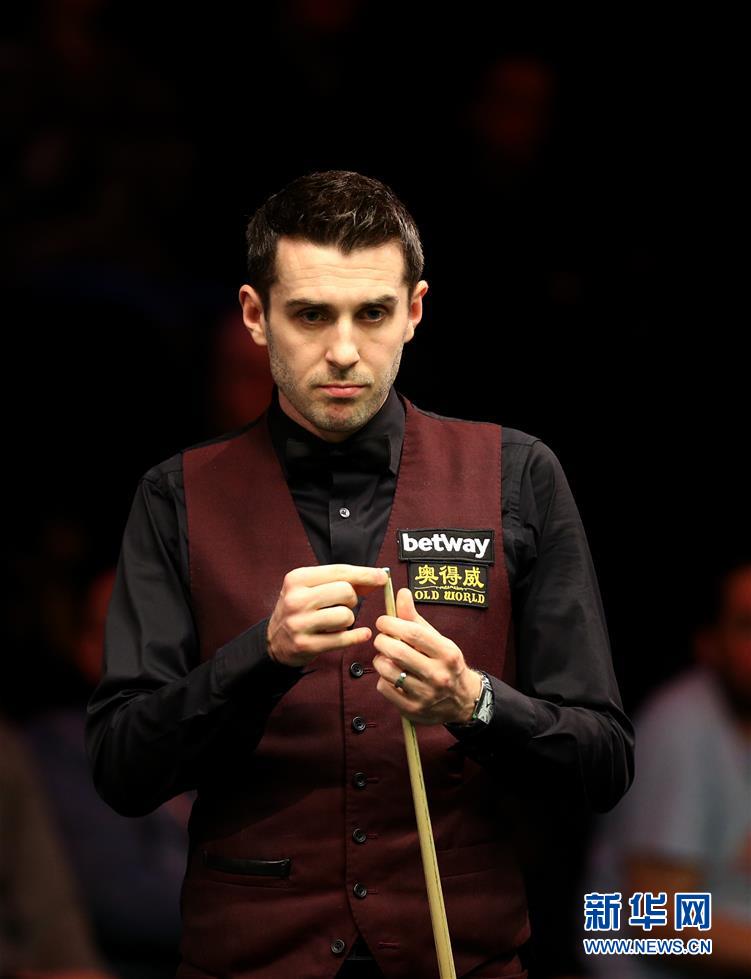 束的深夜 束的深夜